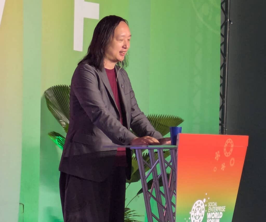 Audrey Tang speaking